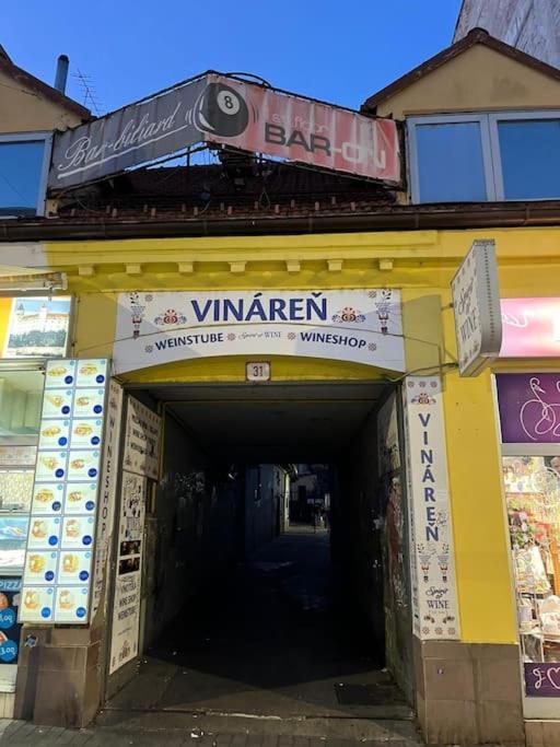 Bada Bing Plaza Apartamento Bratislava Exterior foto