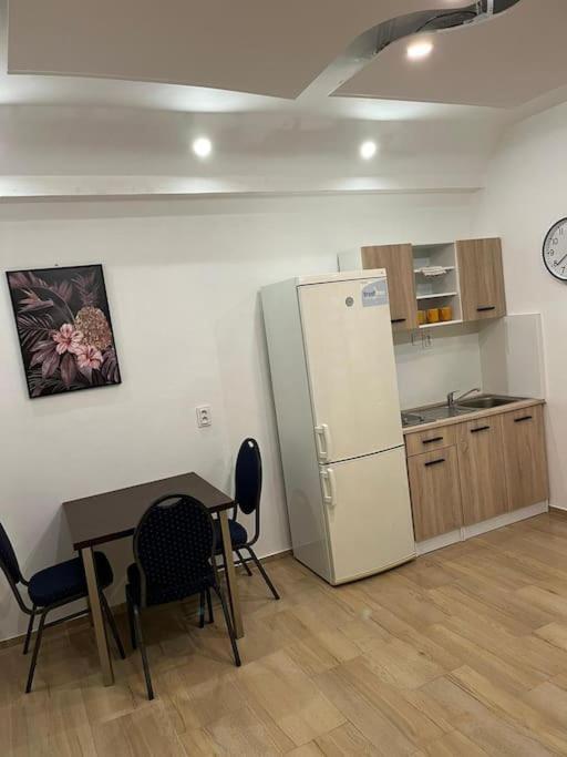 Bada Bing Plaza Apartamento Bratislava Exterior foto